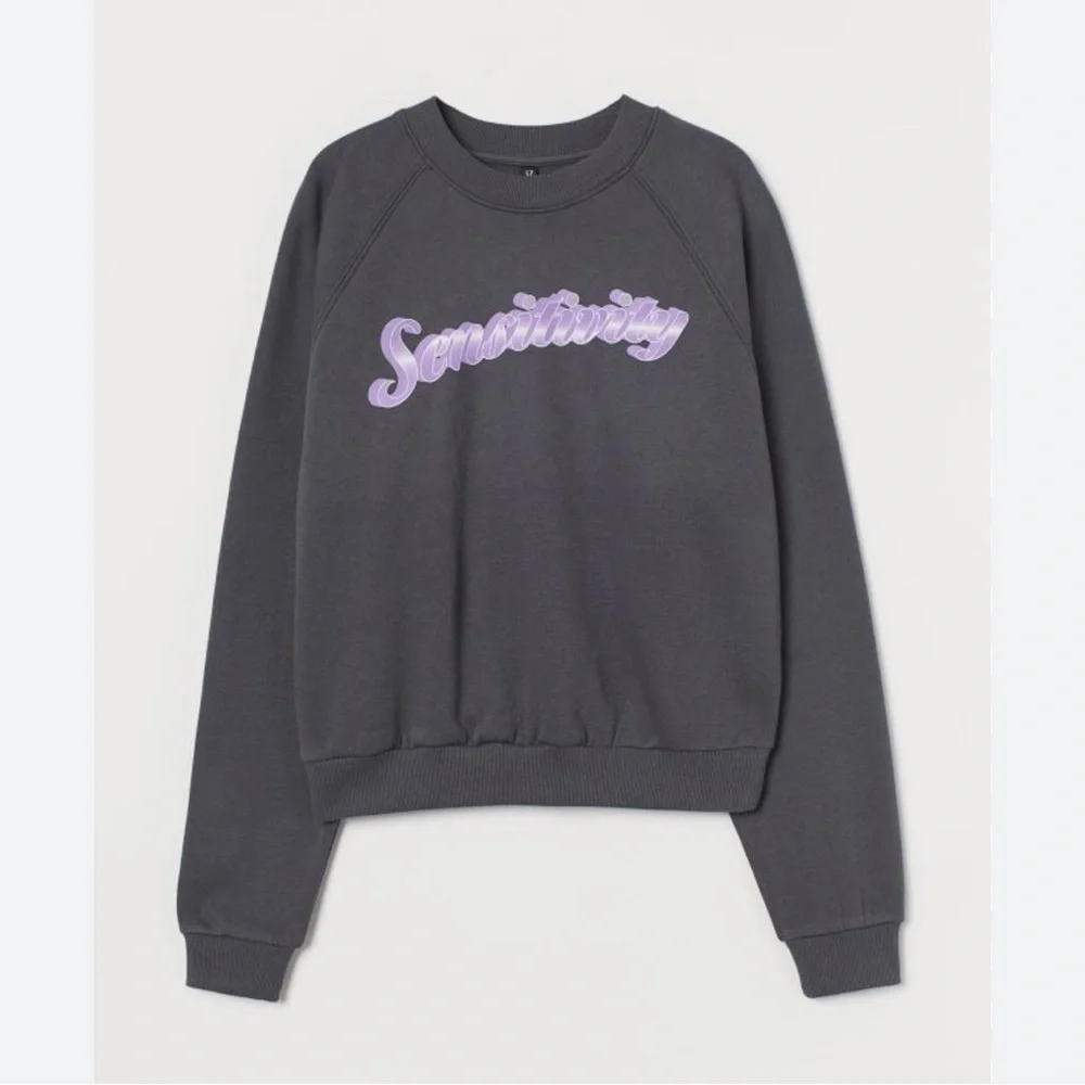 BUNDLE! 2 for 1- Sweatshirts- Dividend-Shein-Graphic -Grey-Brown-EUC-SzM-Cozy!🍂 - Picture 12 of 12